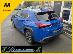Lexus UX 250H 2.0Hybrid Auto 12 Month Warranty & A - Image 4
