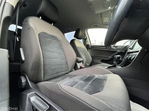 Volkswagen Golf ( 162 REG HI-LINE EDITION PRIVACY - Image 4