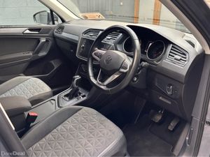 Volkswagen Tiguan LIFE 2.0 TDI D7F 150HP 5 5DR AUT - Image 3