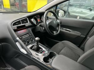 Peugeot 3008 1.6 Hdi 115 bhp Active - Image 3