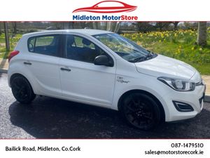 Hyundai i20 CLASSIC 84BHP 5DR 85PS - Image 2