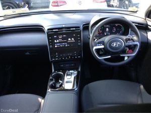 Hyundai Tucson HYBRID COMFORT PLUS ** VERY LOW KMS - Image 4