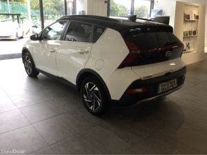 Hyundai Bayon EXECUTIVE ** BLACK ROOF ** - Image 4