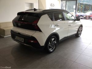 Hyundai Bayon EXECUTIVE ** BLACK ROOF ** - Image 2
