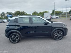 Citroen C3 Plus Puretech 1.2l 100bhp petrol - Image 4