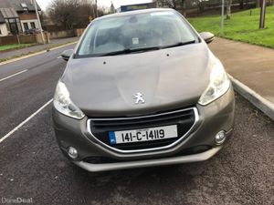 Peugeot 208 TRASE SALE ONLY 1.2 VTI 82 ALLURE 5DR - Image 3