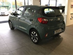 Hyundai i10 AUTOMATIC - Image 4