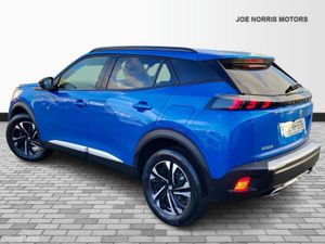 Peugeot 2008 ALLURE 1.2 130  AUTOMATIC - Image 4