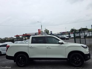 KGM Musso 2.2 PICK UP 5 SEATER COMMERCIAL 4WD 200 - Image 2