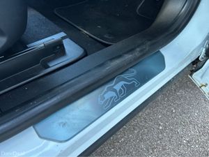 Ford Puma GEN-E PREMIUM 5DR 168PS 12 - Image 2