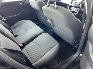 Ford Focus TITANIUM 1.5 TD 95PS 6SPEED 4DR - Image 2