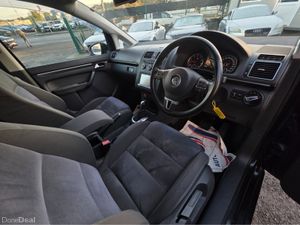 Volkswagen Touran ( 132 REG  )1.4 TSI HIGHLINE EDI - Image 3