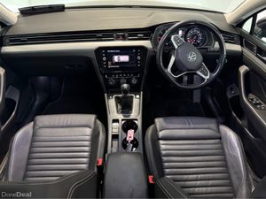 Volkswagen Passat SEL ELEG Highline - Image 3