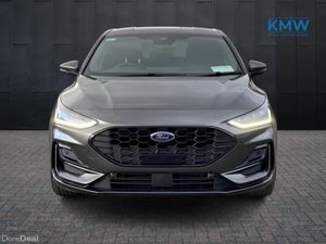 Ford Focus 1.0 125BHP ST-Line..Parking pack/Design - Image 3