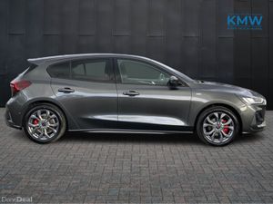Ford Focus 1.0 125BHP ST-Line..Parking pack/Design - Image 4