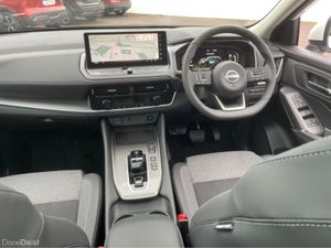 Nissan Qashqai SV Premium HYBRID Automatic - Image 4