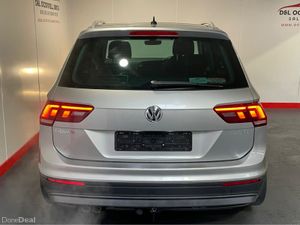 Volkswagen Tiguan COMFORTLINE 2.0 TDI 115BHP 115HP - Image 2