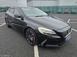 Volvo V40 2.0 D4, 190 BHP, INSCRIPTION MODEL, GOOD - Image 3