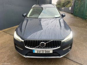 Volvo XC60 CORE T6 RECHARGE AWD PHEV AS NEW! - Image 3