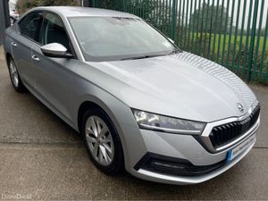 Skoda Octavia AMBITION TSI 110 AUTO AS NEW!! - Image 2