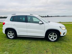 Volkswagen Tiguan AUTO / R LINE MODEL / FINANCE - Image 4