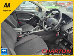 Ford Focus 1.0 ECOBOOST ZETEC 125PS 5DR T - Image 4