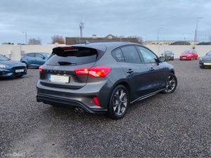 Ford Focus ST-LINE - Image 2