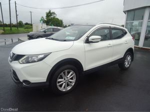 Nissan Qashqai 1.5 SV  Model - Image 3