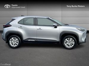 Toyota Yaris Cross - Save EUR 3,000 - Luna - 1.5 H - Image 3