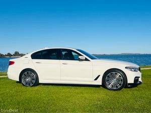 BMW 5-Series 2.0 PHEV / FINANCE AVAILABLE / M SPOR - Image 3