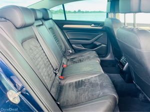 Volkswagen Passat Hi-Line - Massive Spec - Image 4