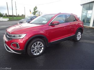 Volkswagen T-Roc STYLE AUTO  1.5 TSI  150HP - Image 4