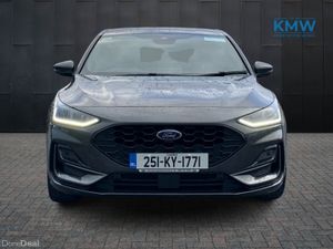 Ford Focus ST-Line Automatic 155 BHP..Parking Pack - Image 3