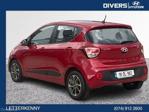 Hyundai i10 Deluxe - Image 2