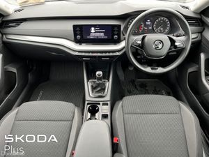 Skoda Octavia AMBITION 2.0 TDI 115HP 5DR - Image 2