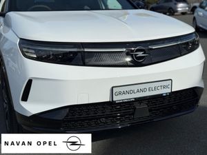 Opel Grandland GS-Line Electric 210Ps 520Km Range - Image 4