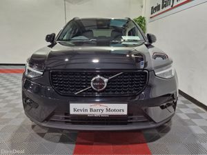 Volvo XC40 T4 PLUS DARK RECHARGE AUTOMATIC **ONE O - Image 3