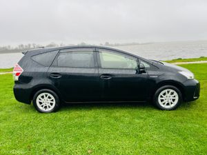 Toyota Prius HYBRID  // 7 SEATER // FINANCE AVAILA - Image 4