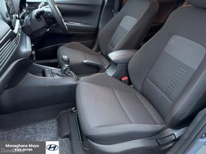 Hyundai Bayon EXECUTIVE 1.2 PETROL - Image 4