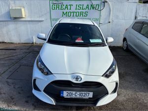 Toyota Yaris 1.0i PETROL AUTOMATIC - Image 2