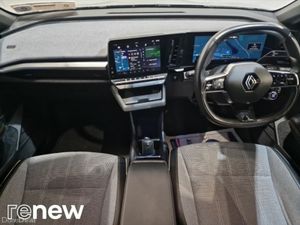 Renault Megane E-Tech EV60 220hp Techno - Image 3