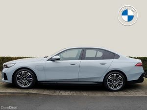 BMW 5-Series 530e M Sport - Image 3