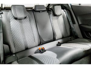 Peugeot 2008 E-Allure 54kWh Auto 156HP - Protectio - Image 4