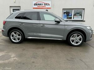 Audi Q5 2.0TFSIE S LINE 50 Quattro Petrol Plug - i - Image 3