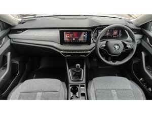 Skoda Octavia COMBI SELECTION PLUS+ 2.0 TDI 115HP- - Image 4