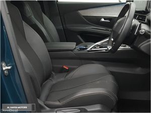 Peugeot 3008 **GT MODEL**SAT NAV**1.2 HYBRID 136BH - Image 4