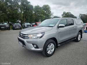 Toyota Hilux Double CAB SR5 4DR - Image 4