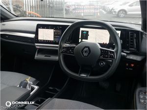 Renault Megane E-Tech Hatchback Special Edition La - Image 4