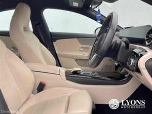 Mercedes-Benz CLA CLA180 Coup A/T Progressive - Image 4