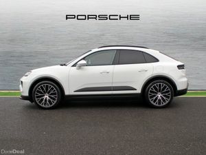 Porsche Macan 4 Electric - Image 3